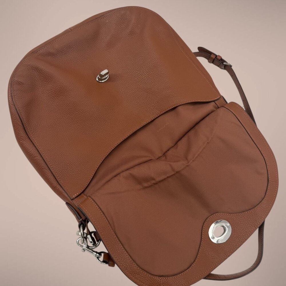 Coach Turnlock Hobo Bag in Light Saddle Pebble Leather - Picture 3 of 8